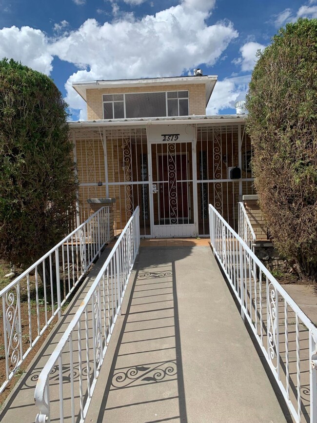 2519 Frankfort Ave, El Paso, TX 79930 - photo 5