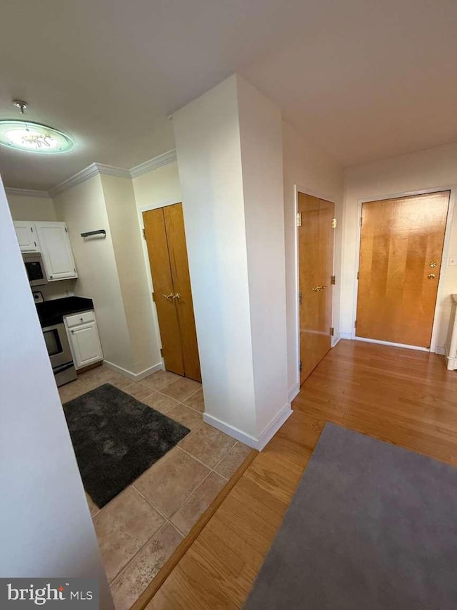 1939 Chestnut St unit 4C, Philadelphia, PA 19103 - photo 4