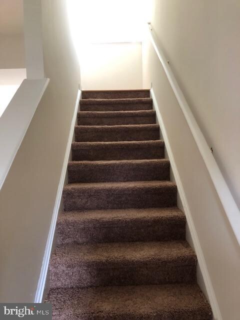 2045 Clinton Ave, Chambersburg, PA 17201 - photo 6