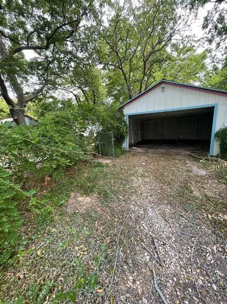 700 N Dallas St, Ennis, TX 75119 - photo 4