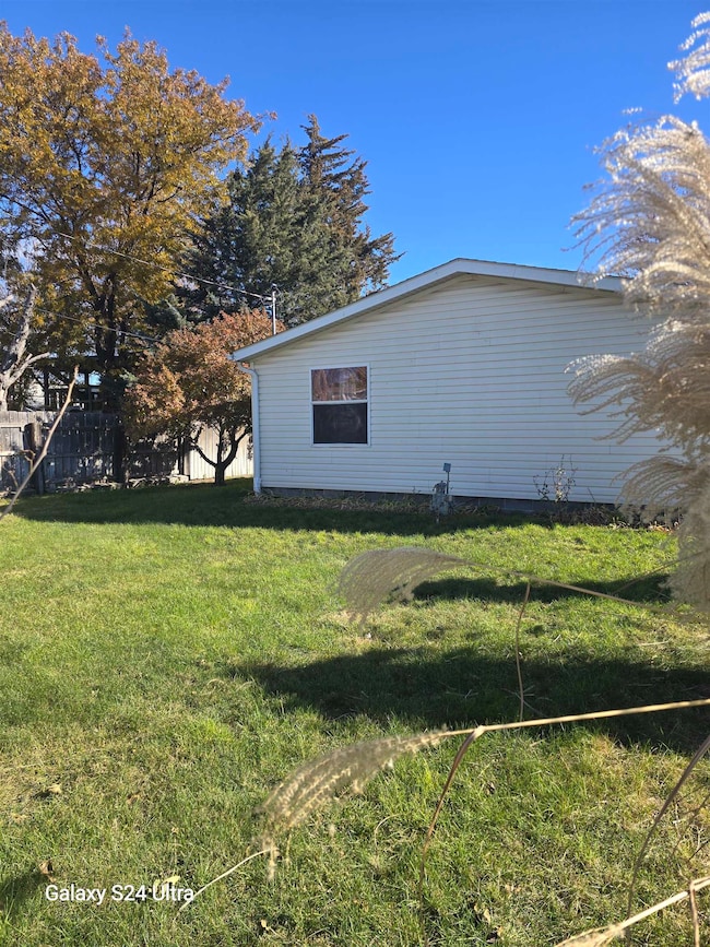 2721 W 8th St, North Platte, NE 69101 - photo 3