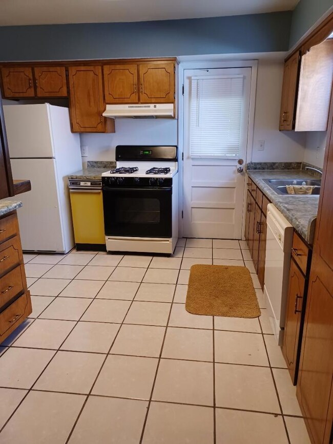 10505 Cardigan Dr, El Paso, TX 79925 - photo 7