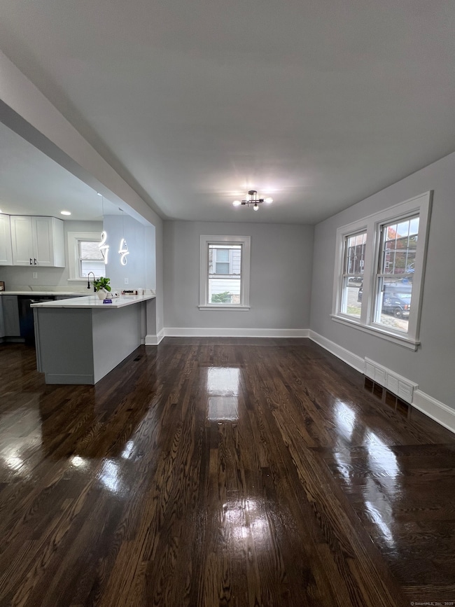 40 Marlboro St, Waterbury, CT 06705 - photo 5