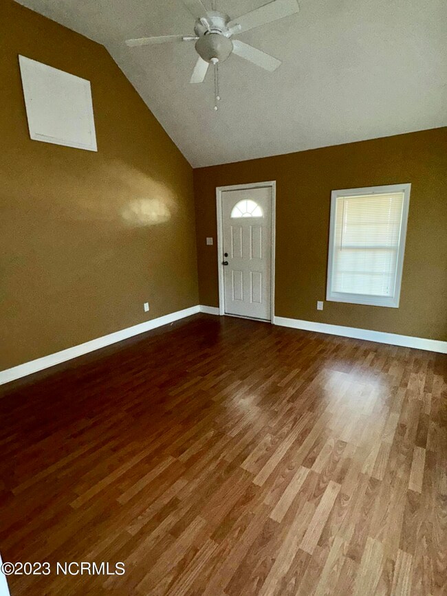 154 Main St, Winterville, NC 28590 - photo 5