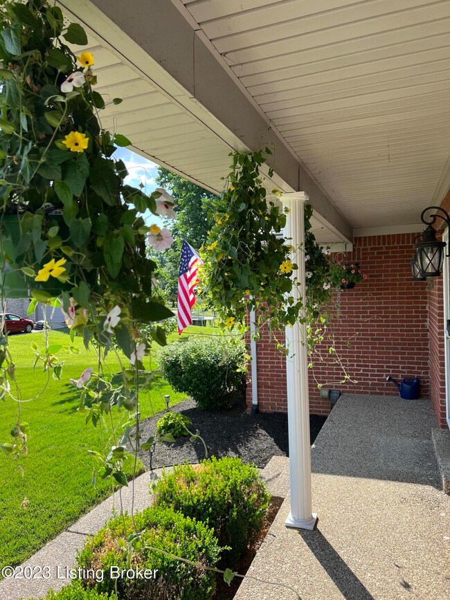 583 Jasper Ln, Mount Washington, KY 40047 - photo 7