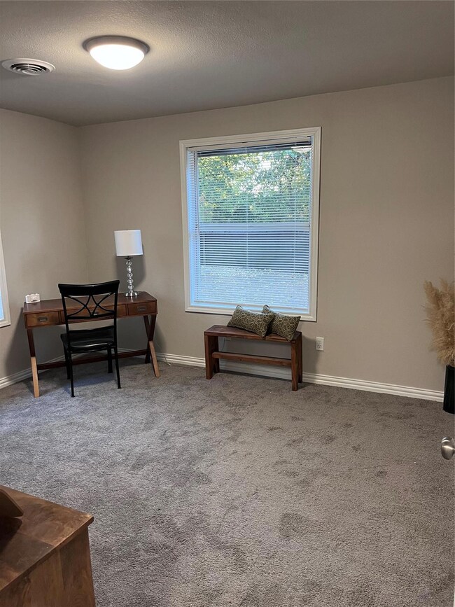 424 Kimbrough St, Fort Worth, TX 76108 - photo 4