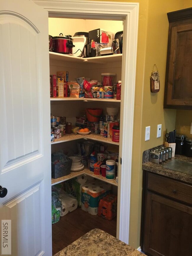 Kitchen Pantry