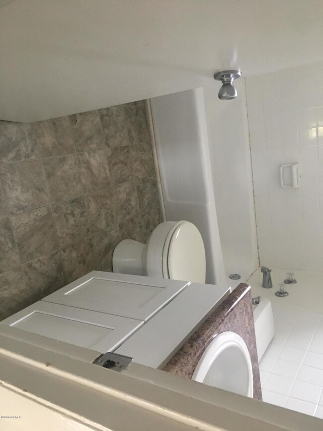 329 Richlands Ave unit 7, Jacksonville, NC 28540 - photo 5