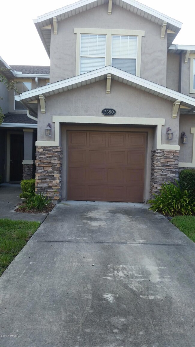 2380 Red Moon Dr, Jacksonville, FL 32216 - photo 3