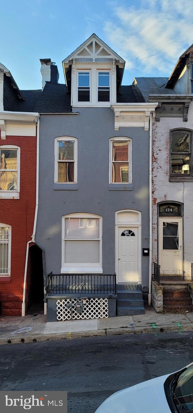 132 Pear St, Reading, PA 19601 - photo 6