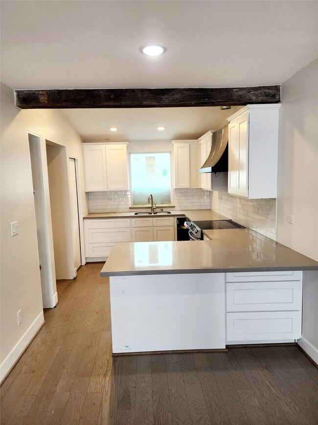 202 E 30th St, Houston, TX 77018 - photo 2