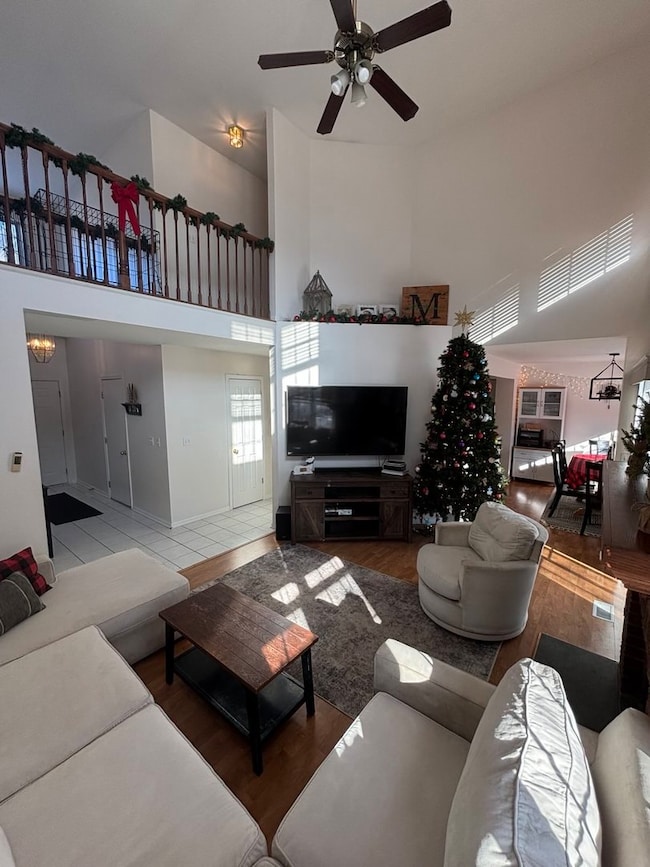 121 Crescent Ln unit 146231, Schaumburg, IL 60193 - photo 6