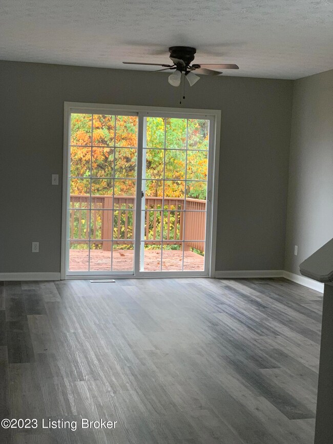 8422 Arbor Meadow Way, Louisville, KY 40228 - photo 4