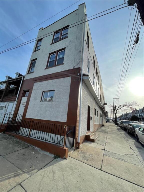 408 W Washington St unit 3E, Allentown, PA 18102 - photo 2