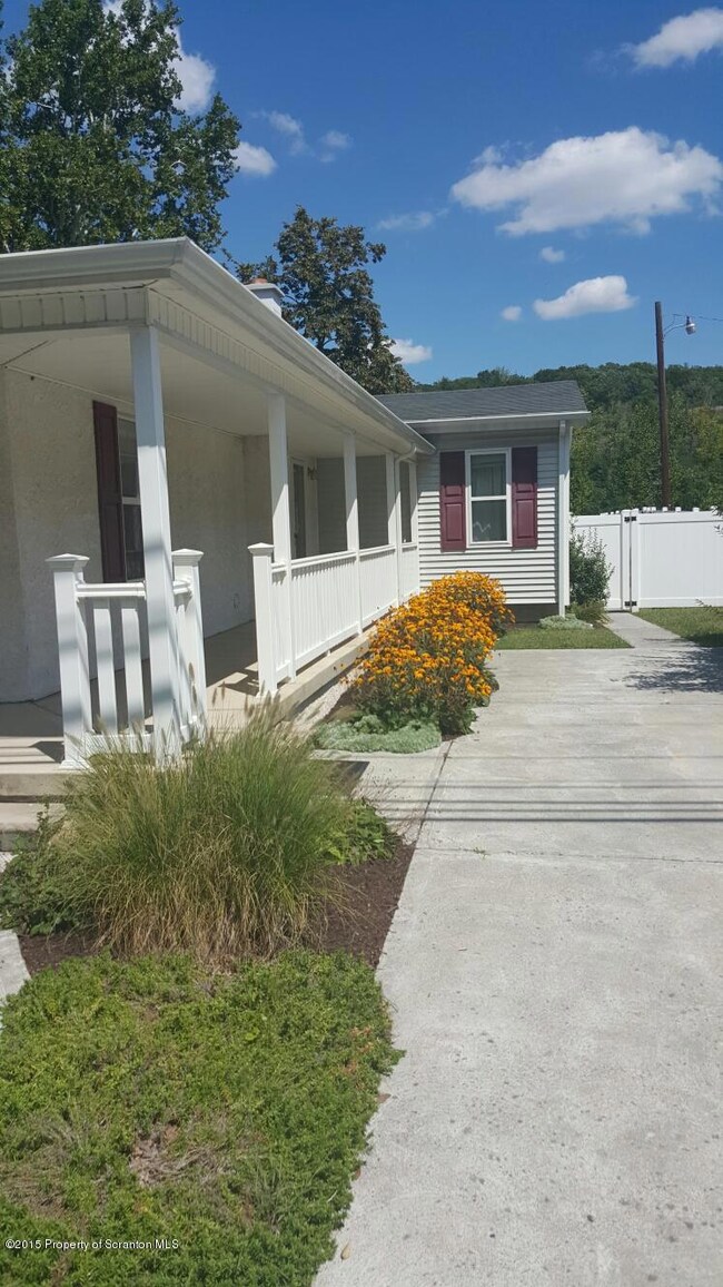 1213 Springbrook Ave, Moosic, PA 18507 - photo 3