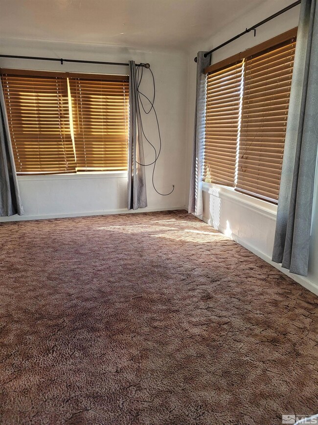 1270 S Bridge St, Winnemucca, NV 89445 - photo 2