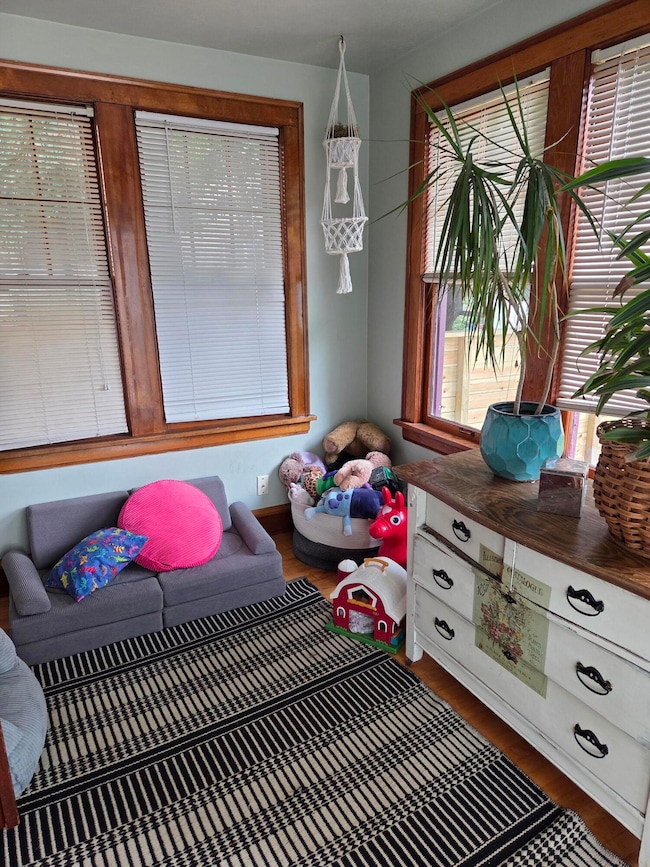 811 John St, Sault Sainte Marie, MI 49783 - photo 5