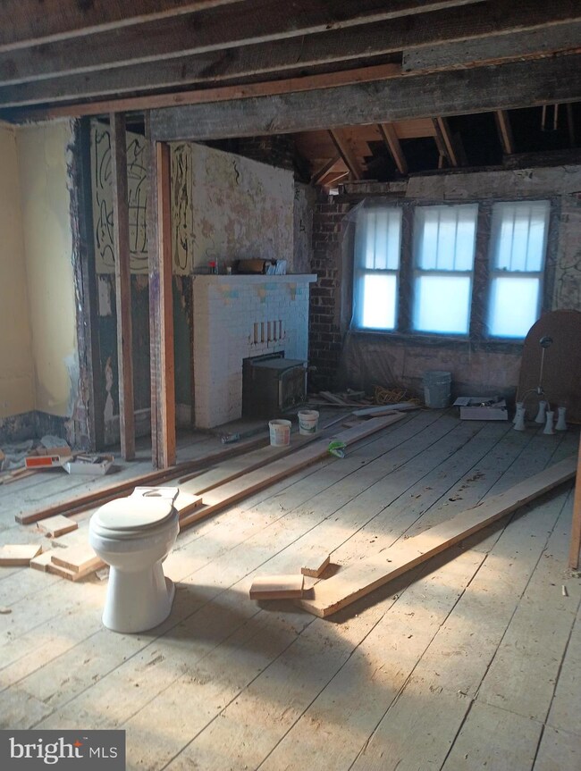 512 Louisiana Ave, Cumberland, MD 21502 - photo 5