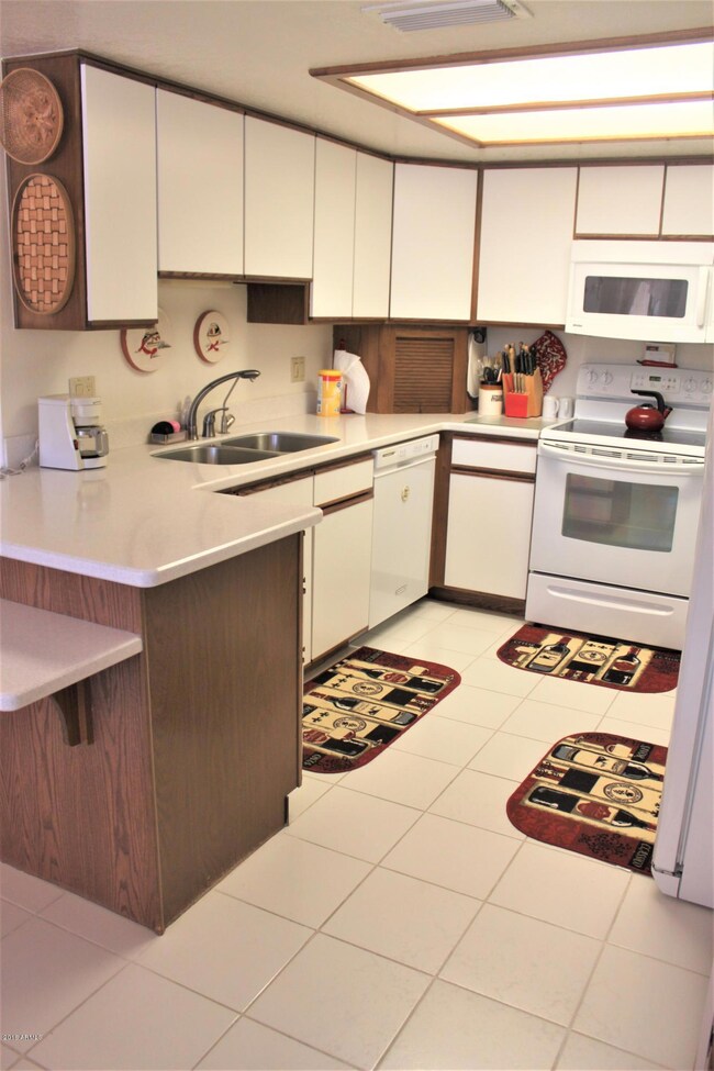 947 S Park View Cir, Mesa, AZ 85208 - photo 7