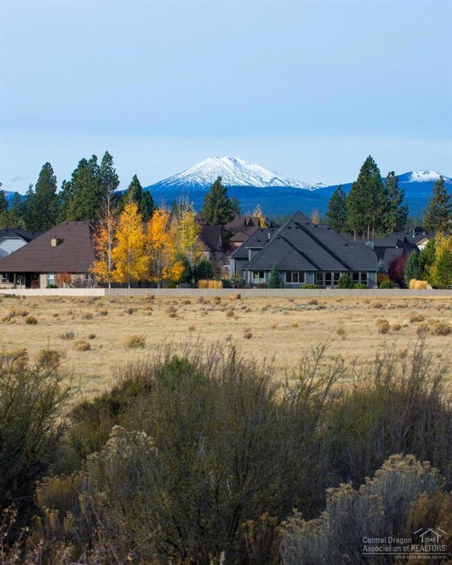 19506 Spencers Crossing Ln, Bend, OR 97702 - photo 4