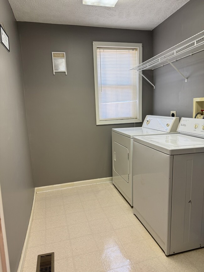 315 Beersheba Hwy, McMinnville, TN 37110 - photo 6