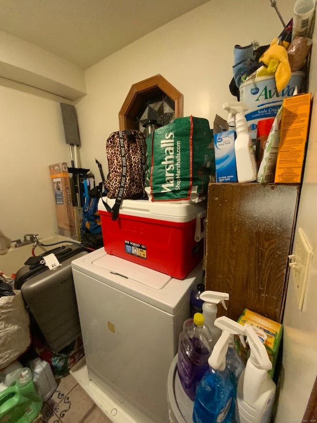 69 Mountford St unit 3A, Hartford, CT 06114 - photo 4