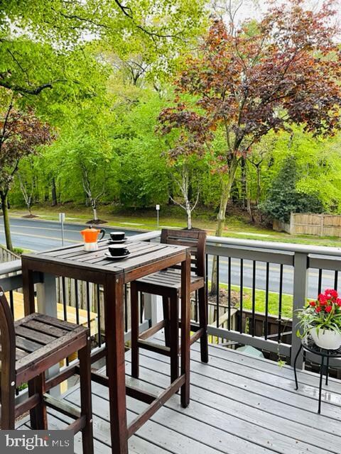 1718 Gaffney Ct, Crofton, MD 21114 - photo 2