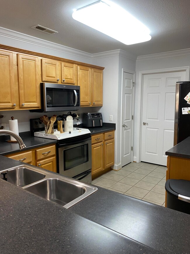 kitchen 1 fieldstone