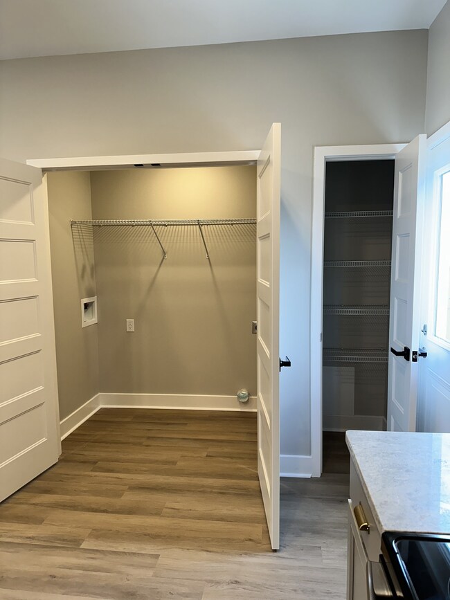 1113 Crossland Ave unit A (Left Side), Clarksville, TN 37040 - photo 6