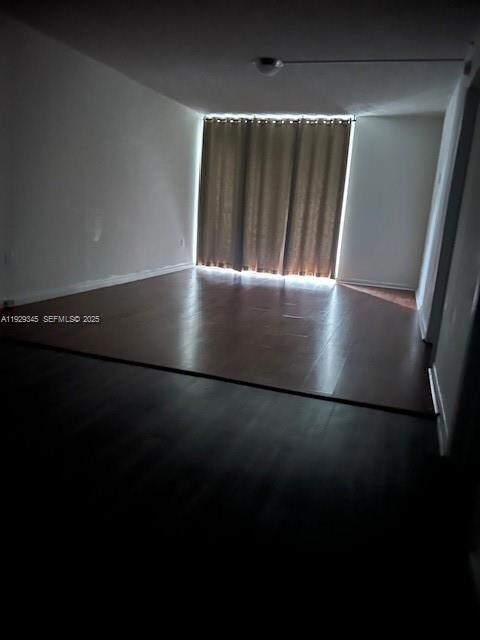 Samari Lake unit 2201, Hialeah, FL 33016 - photo 4