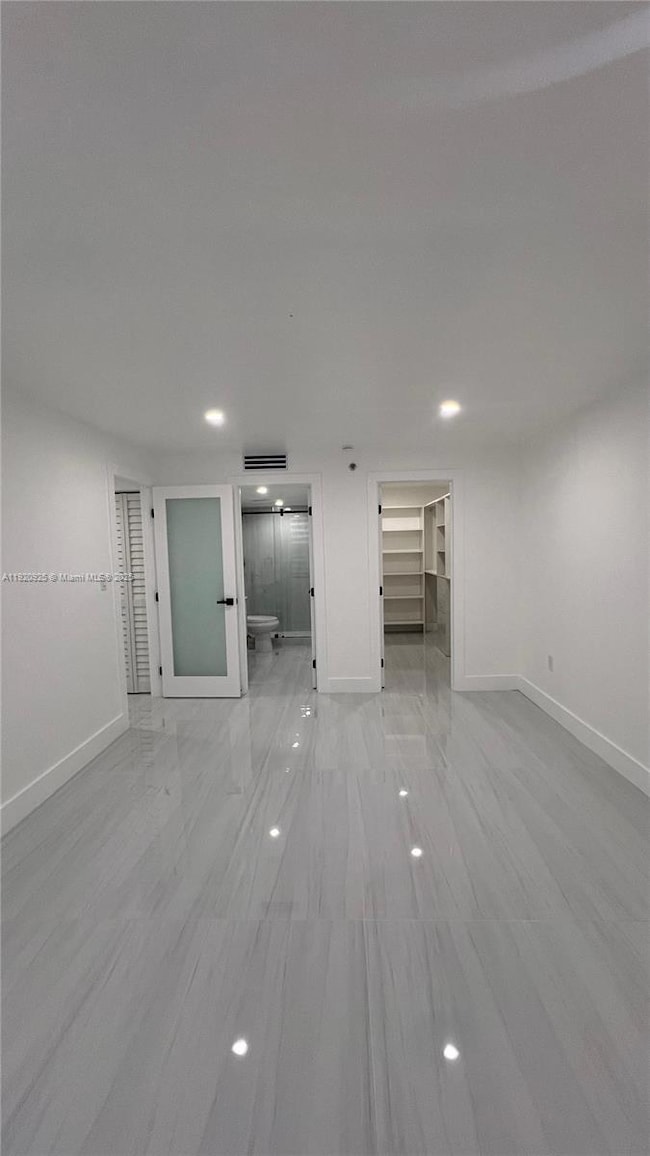 9686 Fontainebleau Blvd unit 205, Miami, FL 33172 - photo 2