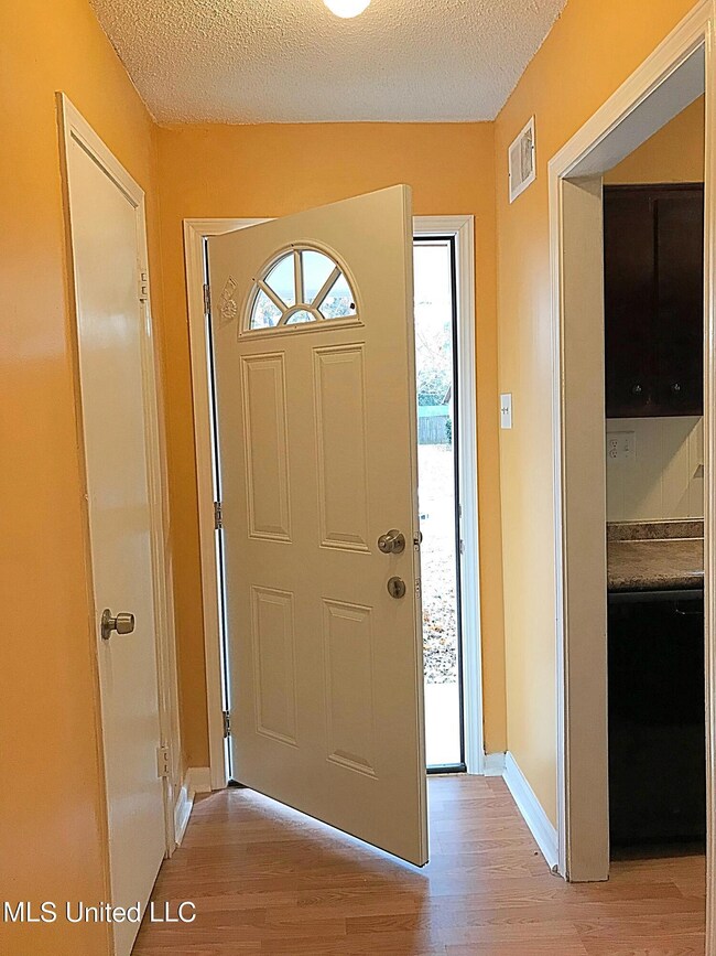 2C2AA038-018B-4C43-B14C-41B49146258D