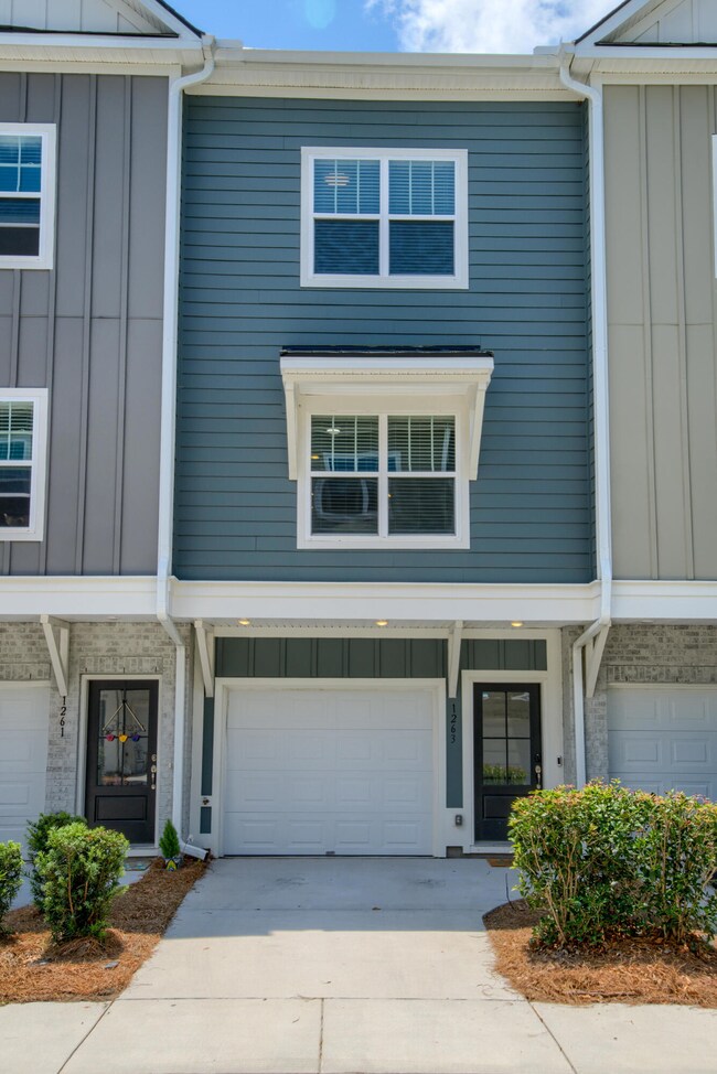 1263 Allusion Ln unit 402, Mount Pleasant, SC 29466 - photo 3
