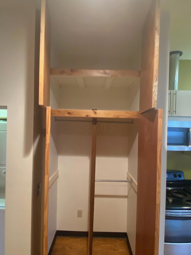 866 S 3rd St, Columbus, OH 43206 - photo 5