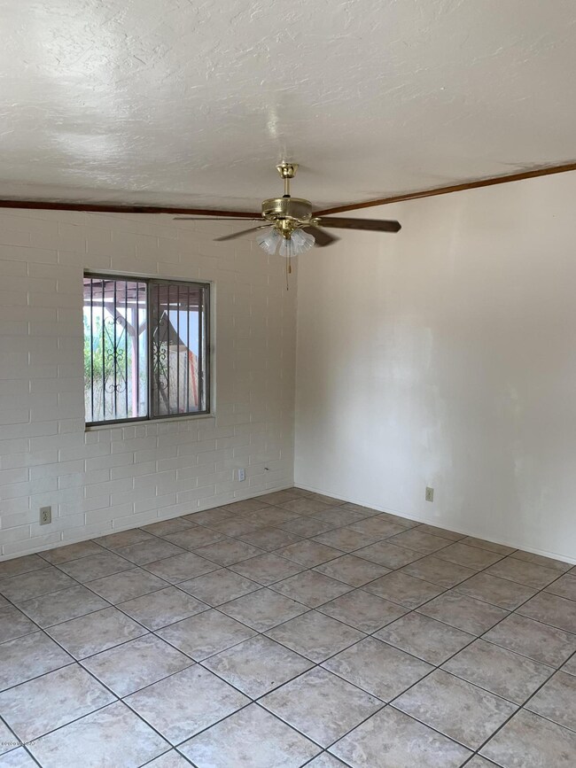 2111 E 18th St, Tucson, AZ 85719 - photo 6