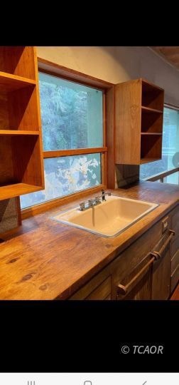 Kitchen area.