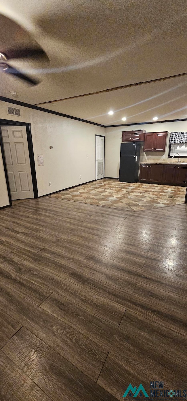 2109 Algerita St, Carlsbad, NM 88220 - photo 3