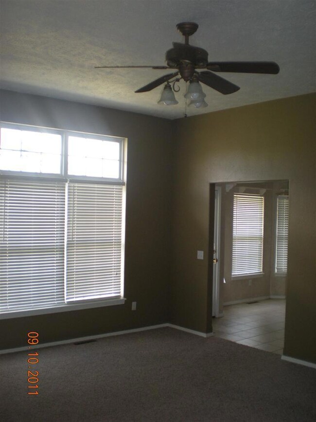 820 S Cobble Creek Blvd, Nixa, MO 65714 - photo 4