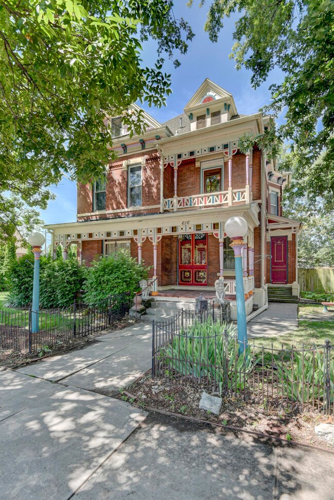 616 S 7th St_03