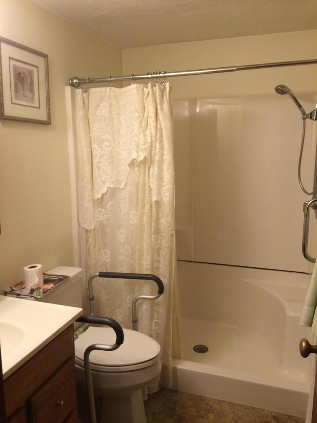 105 Main St, Mashpee, MA 02649 - photo 5