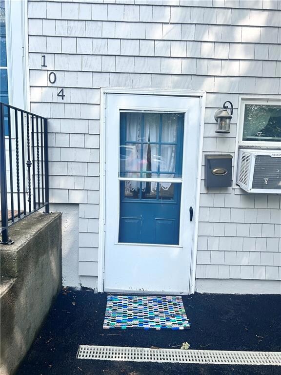 104 Kay St unit 1, Newport, RI 02840 - photo 3