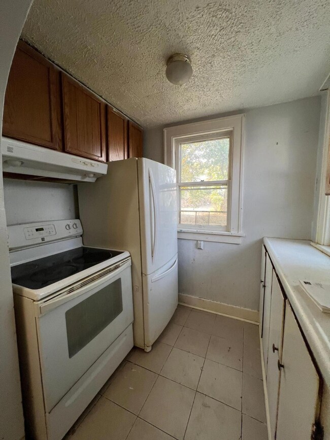 1028 5th Ave, Havre, MT 59501 - photo 7