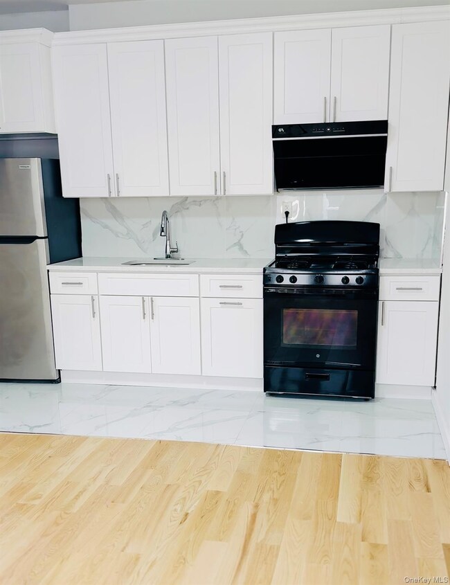 135 Sheridan Ave, Brooklyn, NY 11208 - photo 3