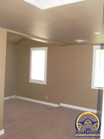 1143 SW Mission Ave, Topeka, KS 66604 - photo 5