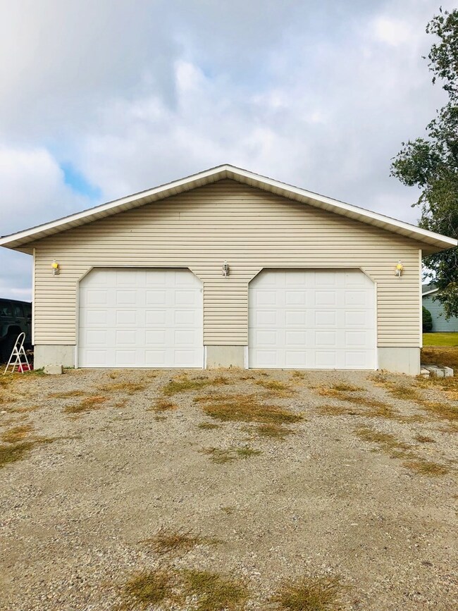 163 W 350 N, Blackfoot, ID 83221 - photo 3