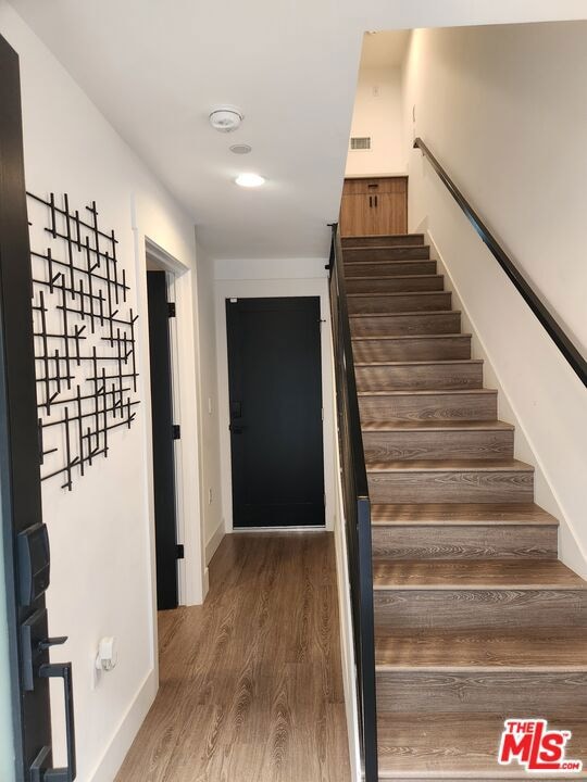 11314 W Raitt Ln, North Hollywood, CA 91606 - photo 4