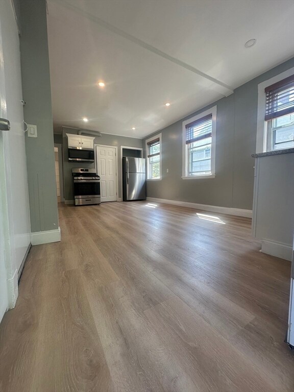 22 Wellington St unit 2, Waltham, MA 02451 - photo 6