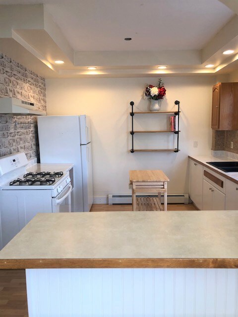 522 West Ave unit 1, Pawtucket, RI 02860 - photo 2