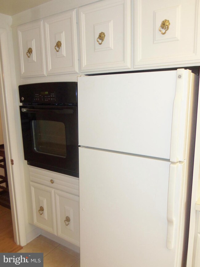 3568 Chiswick Ct, Silver Spring, MD 20906 - photo 4