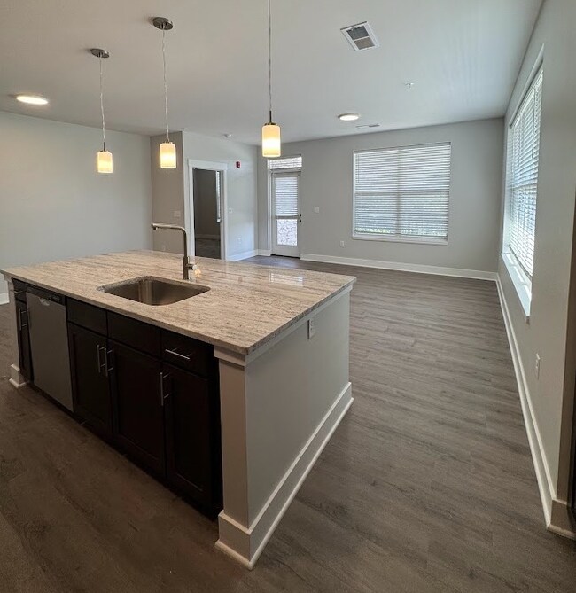 1420 W Diehl Rd unit 337, Naperville, IL 60563 - photo 5